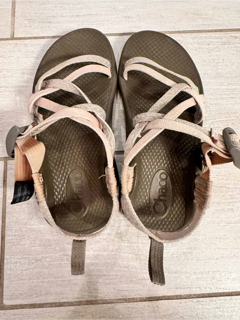 Girl’s Chaco Strappy Outdoor Sandals - Pink